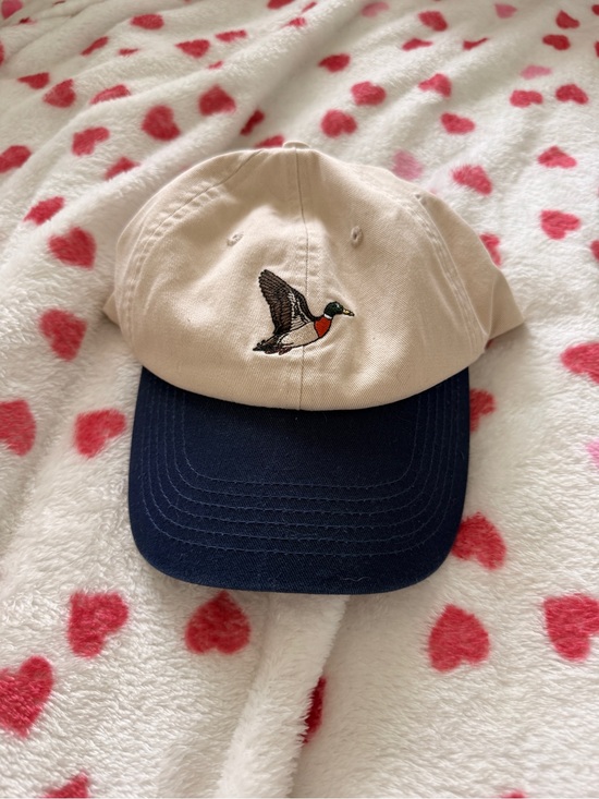Indigo Accessories - Indigo Two-Tone Duck Embroidered Cap in Cream and Navy
